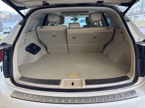 Used 2015 INFINITI QX70 AWD w/ Premium Package image 16