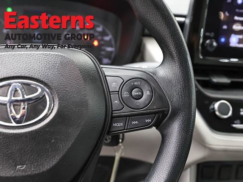 Used 2024 Toyota Corolla Cross L AWD/4WD image 15