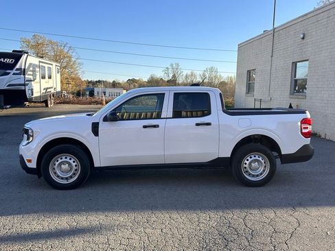 Used 2025 Ford Maverick XL w/ Equipment Group 102A image 3