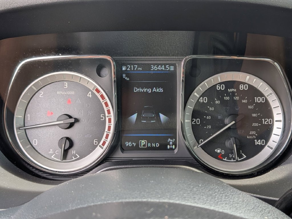 Used 2019 Nissan Titan SL w/ Midnight Edition AWD/4WD image 18