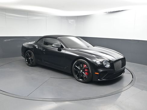 Used 2020 Bentley Continental GT image 28