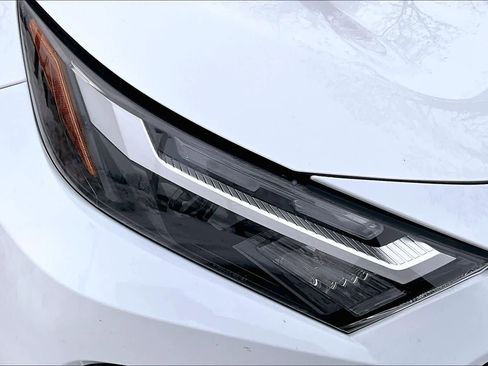 Certified 2023 Toyota RAV4 LE image 28