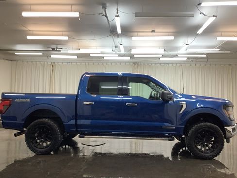 Used 2024 Ford F150 XLT w/ Mobile Office Package image 5