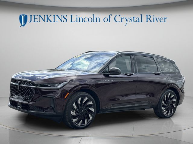 Used 2024 Lincoln Nautilus Reserve w/ Equipment Group 202A AWD/4WD image 10
