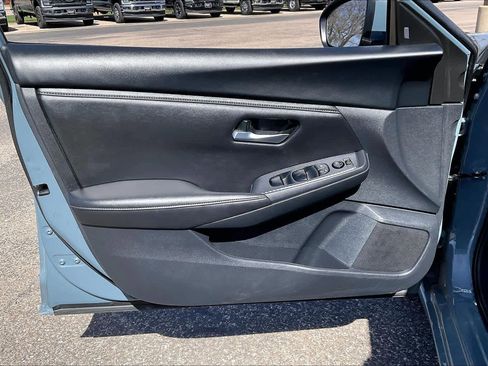 Used 2024 Nissan Sentra SV image 21