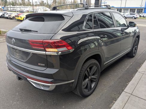 Used 2022 Volkswagen Atlas Cross Sport SEL R-Line image 6
