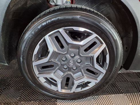 Used 2023 Hyundai Santa Fe Limited image 9