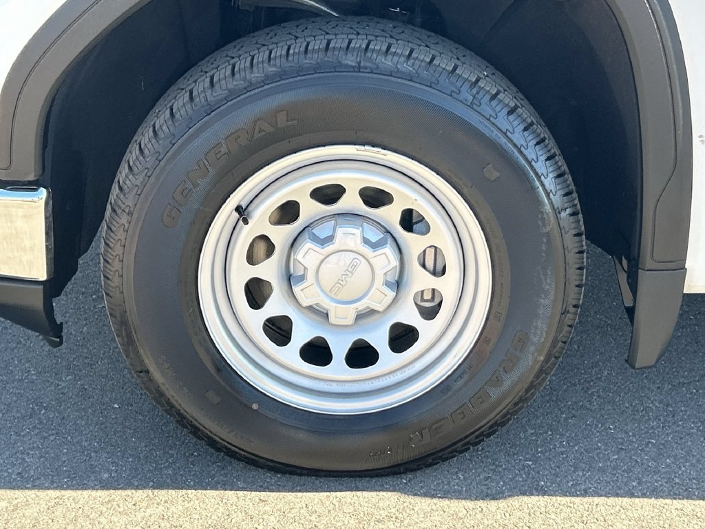 Used 2022 GMC Sierra 1500 Pro w/ Pro Value Package RWD image 32