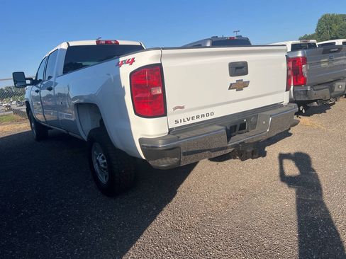 Used 2018 Chevrolet Silverado 2500 W/T w/ WT Convenience Package AWD/4WD image 6