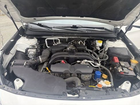 Used 2019 Subaru Outback 2.5i Premium image 31
