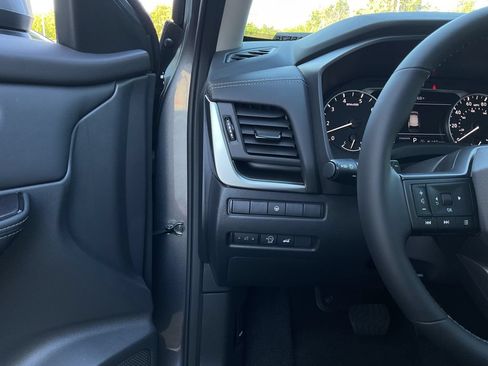 New 2026 Nissan Rogue SV w/ Cold Weather Package FWD image 24