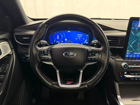 Used 2020 Ford Explorer ST w/ Premium Technology Package AWD/4WD image 10