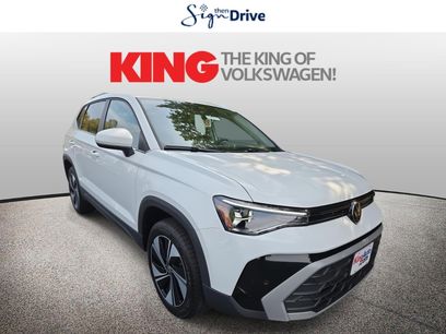 New 2025 Volkswagen Taos SE