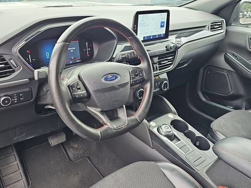 Used 2025 Ford Escape ST-Line Select AWD/4WD image 16