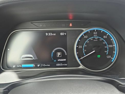Used 2025 Nissan Leaf SV Plus FWD image 20