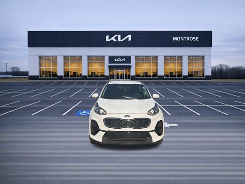 Used 2022 Kia Sportage LX FWD image 2