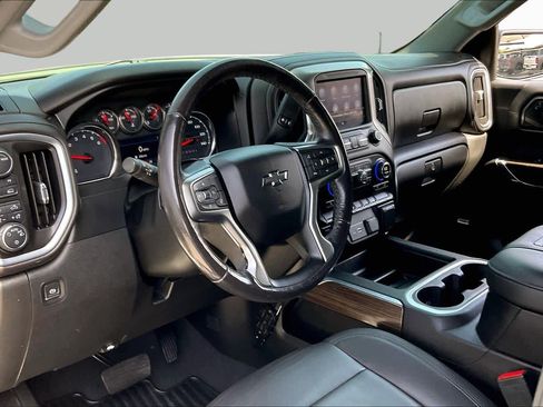 Used 2021 Chevrolet Silverado 1500 RST w/ Convenience Package II AWD/4WD image 16