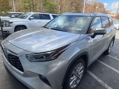 Used 2021 Toyota Highlander Limited