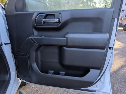 Used 2024 Chevrolet Silverado 1500 Custom image 33
