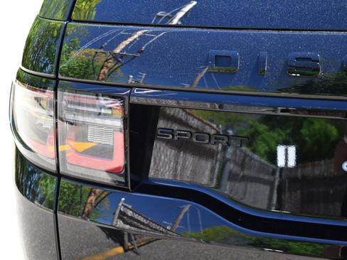 Used 2021 Land Rover Discovery Sport S R-Dynamic image 17