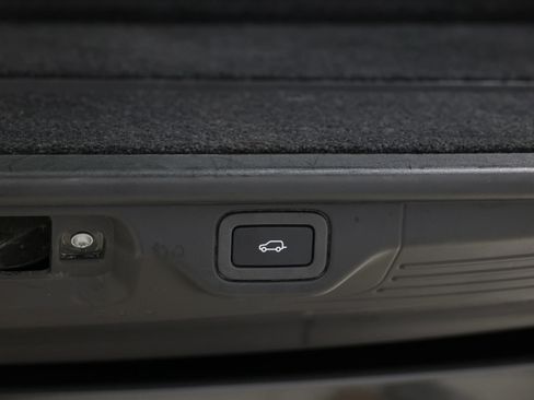 Used 2022 Land Rover Range Rover Long Wheelbase Autobiography image 50