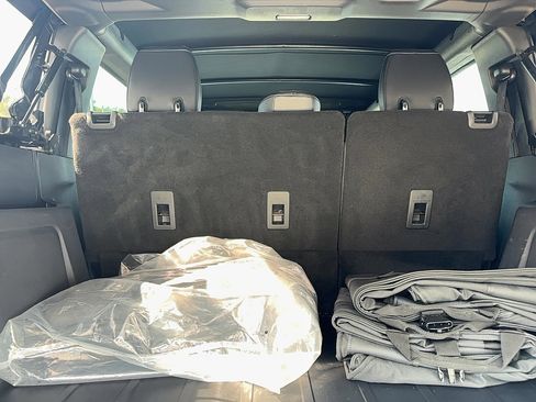 Used 2022 Ford Bronco Wildtrak image 9