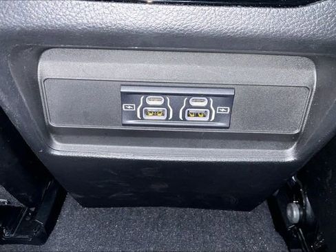 Used 2023 Jeep Grand Cherokee Laredo AWD/4WD image 26