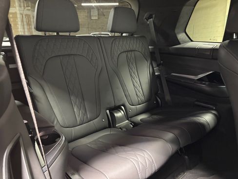 Used 2024 BMW X7 M60i w/ Executive Package AWD/4WD image 41