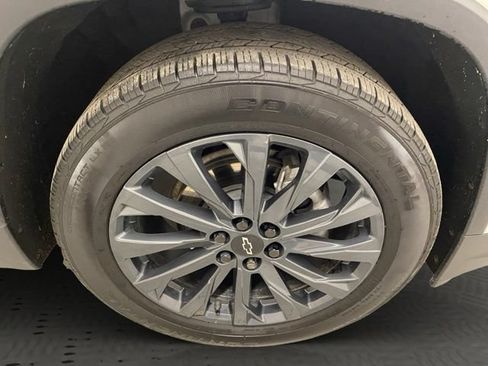 Used 2023 Chevrolet Traverse RS w/ LPO, Floor Liner Package AWD/4WD image 38
