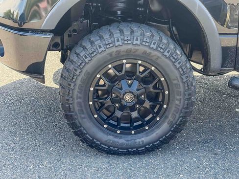 Used 2013 Ford F150 FX4 w/ Mid Equipment Group AWD/4WD image 7