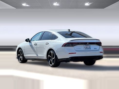 Used 2023 Honda Accord Sport image 3