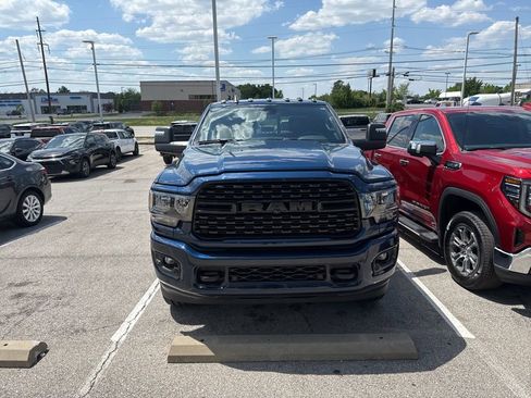 Used 2024 RAM 2500 Big Horn w/ Night Edition AWD/4WD image 6