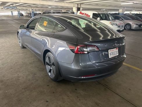 Used 2023 Tesla Model 3 Standard Range image 3
