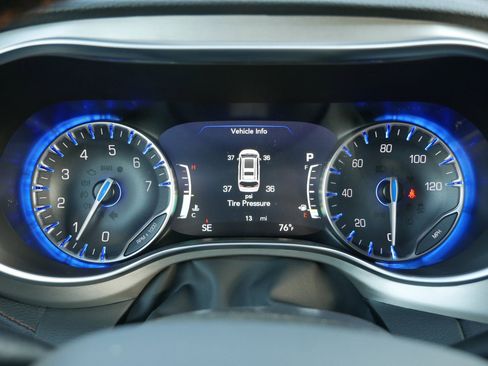 New 2026 Chrysler Pacifica Pinnacle image 21