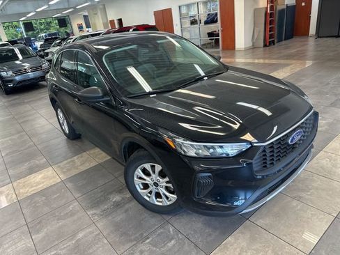 Used 2023 Ford Escape Active AWD/4WD image 7