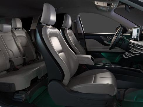 New 2026 Lincoln Corsair Reserve image 27