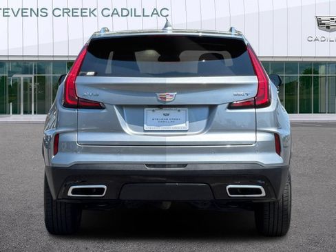 Used 2025 Cadillac XT4 Premium Luxury FWD image 4