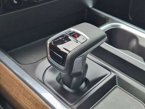 Used 2023 Chevrolet Silverado 1500 High Country w/ Z71 Off-Road Package AWD/4WD image 12