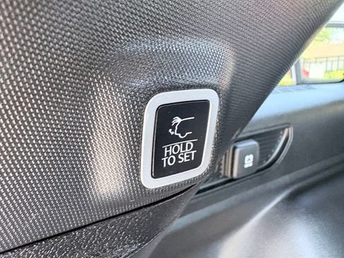 Used 2023 Jeep Grand Cherokee Altitude AWD/4WD image 27