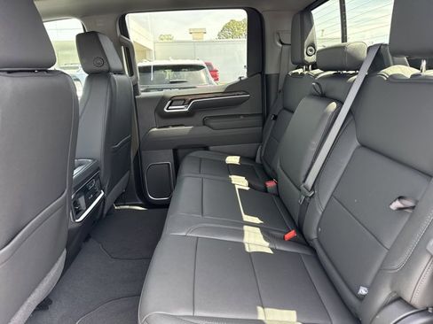 New 2026 GMC Sierra 1500 SLT w/ SLT Premium Plus Package image 6