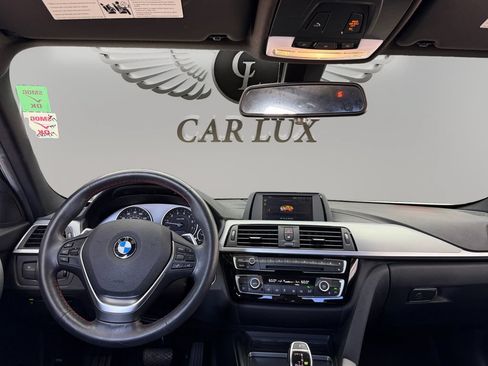 Used 2018 BMW 330i Sedan w/ Shadow Sport Edition RWD image 10