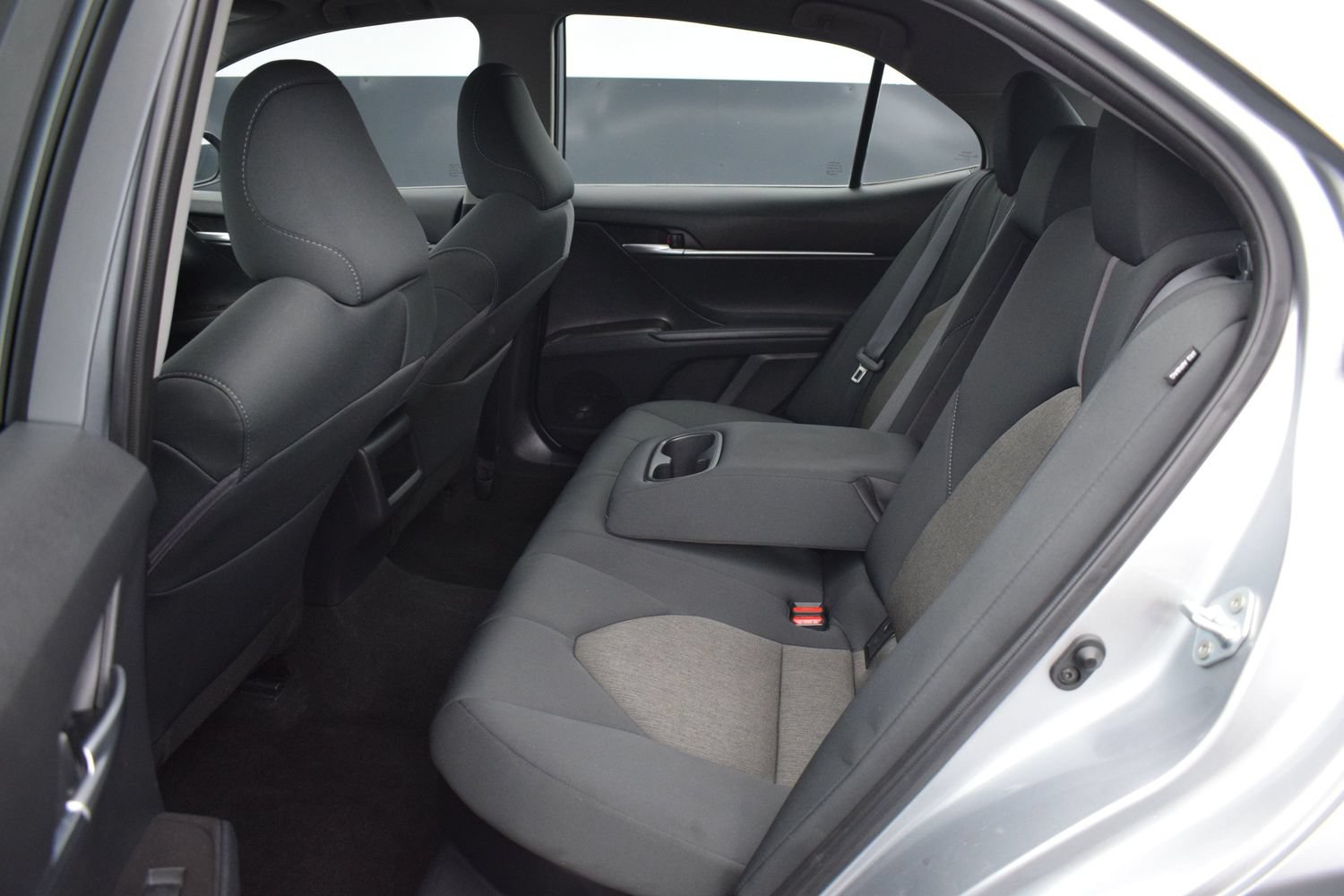 Used 2023 Toyota Camry LE FWD image 12