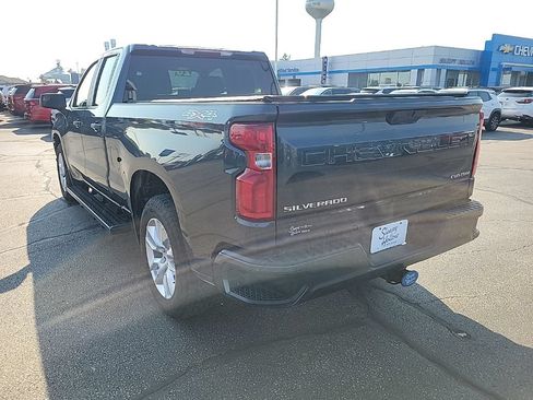 Used 2020 Chevrolet Silverado 1500 Custom w/ Custom Value Package AWD/4WD image 7