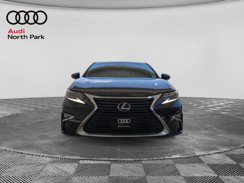 Used 2016 Lexus ES 350 w/ Luxury Package w/Wood Trim FWD image 8