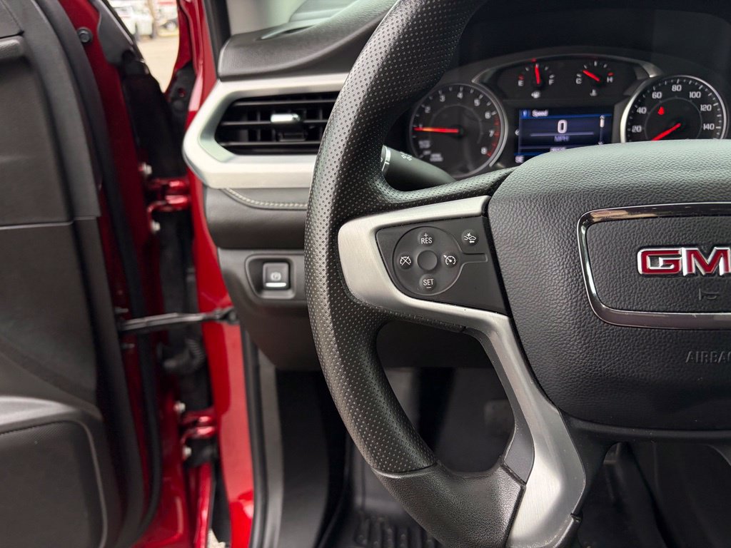 Used 2023 GMC Acadia SLE w/ Driver Convenience Package FWD image 16