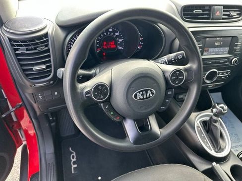 Used 2017 Kia Soul + FWD image 15