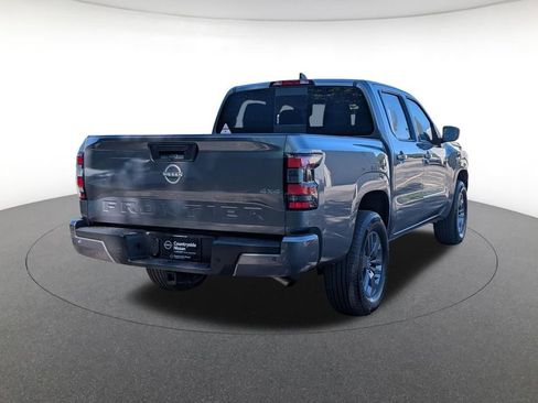 Used 2025 Nissan Frontier SV w/ Tow Package AWD/4WD image 5