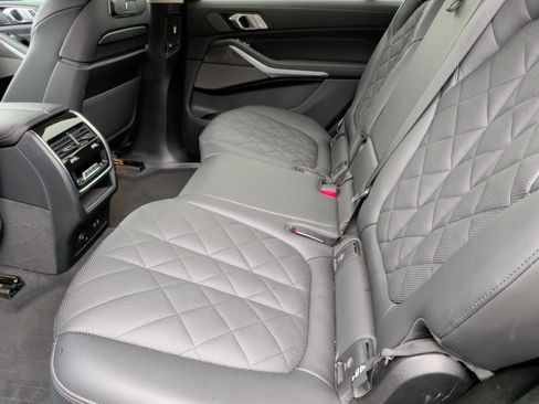 Certified 2024 BMW X7 xDrive40i AWD/4WD image 36