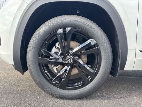 New 2026 Volkswagen Atlas Cross Sport SEL R-Line AWD/4WD image 11