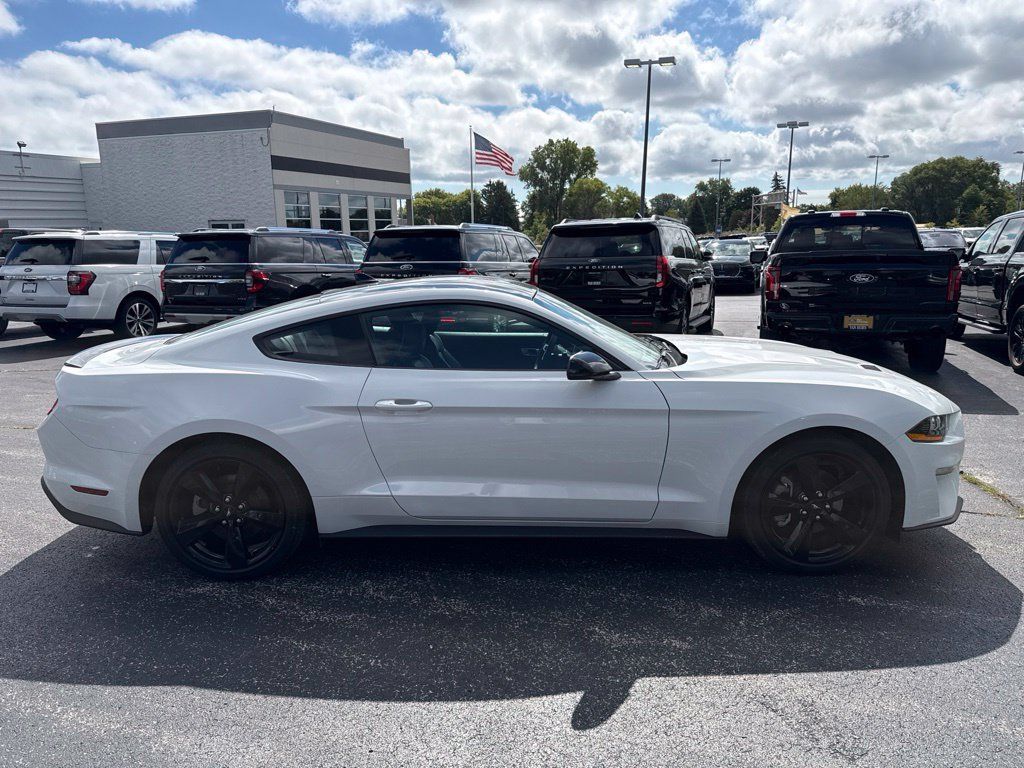 Used 2022 Ford Mustang Premium w/ Equipment Group 201A RWD image 4